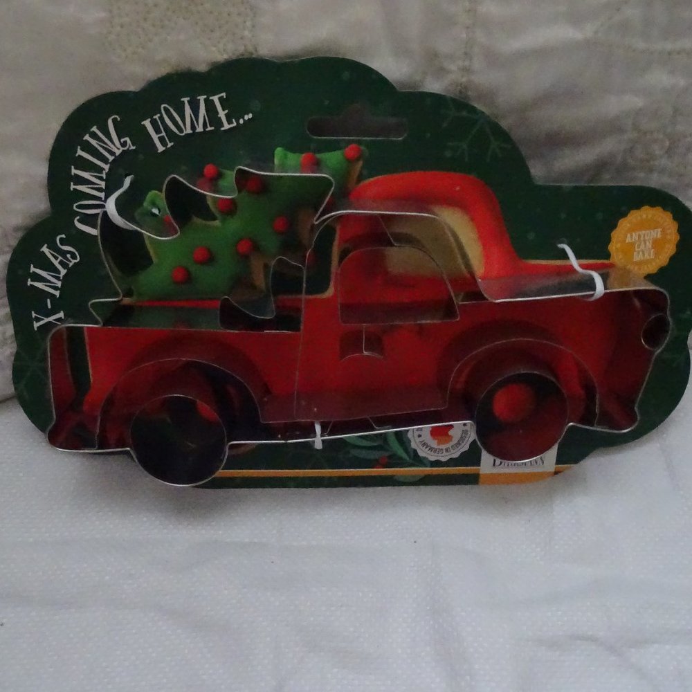 RBV Birkmann X-MAS COMING HOME Truck with Christmas Tree Cookie Cutters